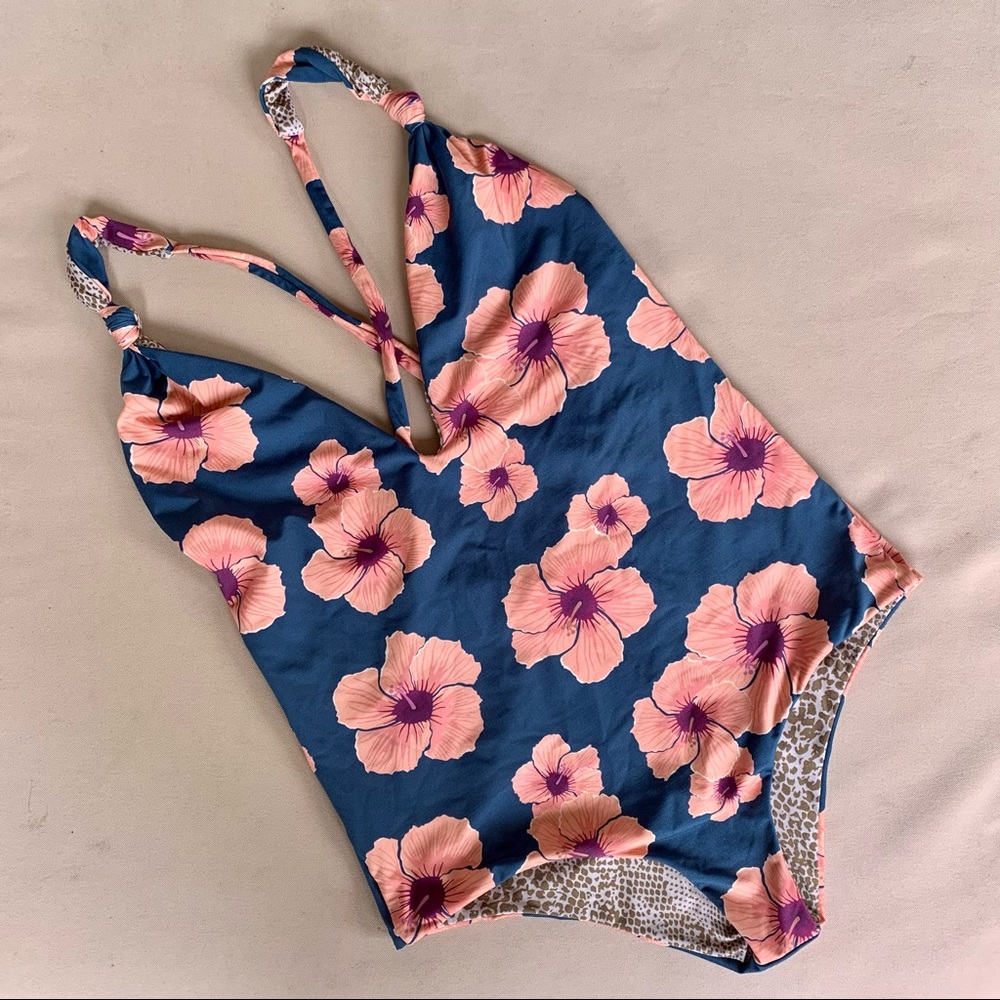❌SOLD ❌Acacia Swimwear Hibiscus One Piece